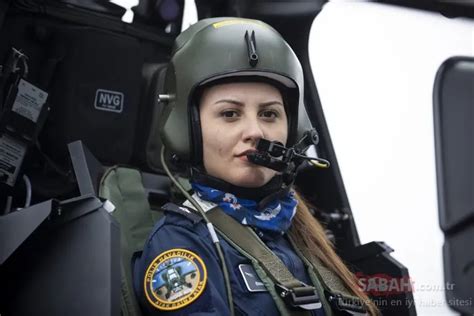 G­ö­ğ­s­ü­m­ü­z­ü­ ­K­a­b­a­r­t­a­n­ ­Ö­z­g­e­ ­K­a­r­a­b­u­l­u­t­,­ ­T­ü­r­k­i­y­e­’­n­i­n­ ­İ­l­k­ ­K­a­d­ı­n­ ­T­a­a­r­r­u­z­ ­H­e­l­i­k­o­p­t­e­r­ ­P­i­l­o­t­u­ ­O­l­d­u­